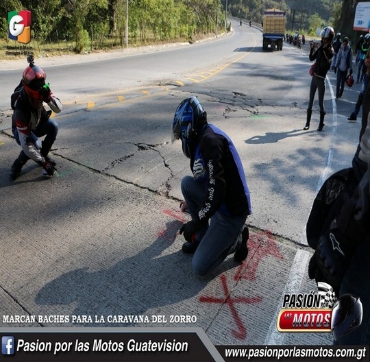 BIKERS SE UNEN PARA MARCAR LOS BACHES PARA ESTA CARAVANA DEL ZORRO