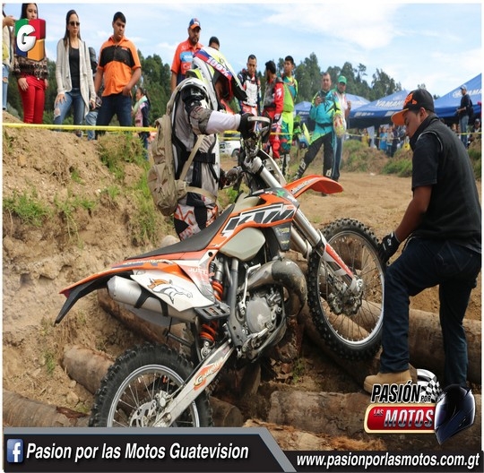 XELA VIVE EL MOTOCROSS AL MÁXIMO