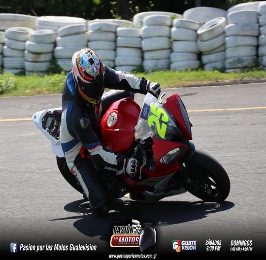 TRACK DAY ENAJENADOS RACING CLUB CON MUCHA ADRENALINA