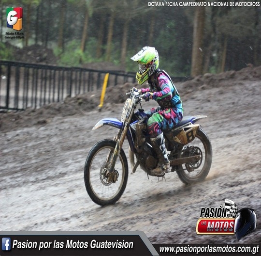 JUANITO MARTINEZ NO CEDE SU LUGAR EN EL CAMPEONATO NACIONAL DE MOTOCROSS