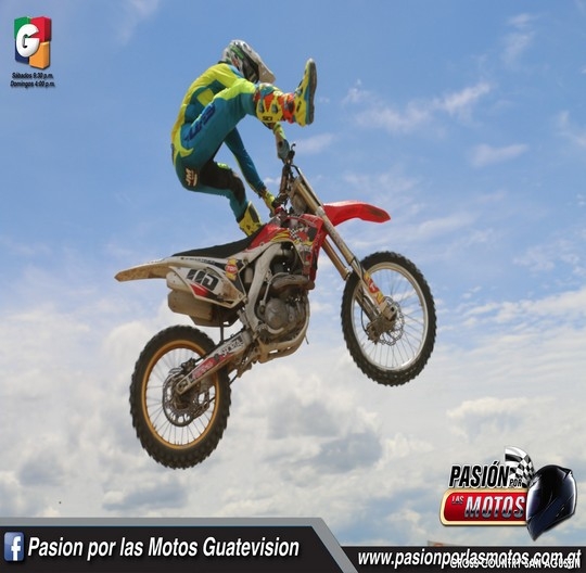 SAN AGUSTÍN ACASAGUASTLÁN VIVE LA ADRENALINA  DEL CROSS COUNTRY