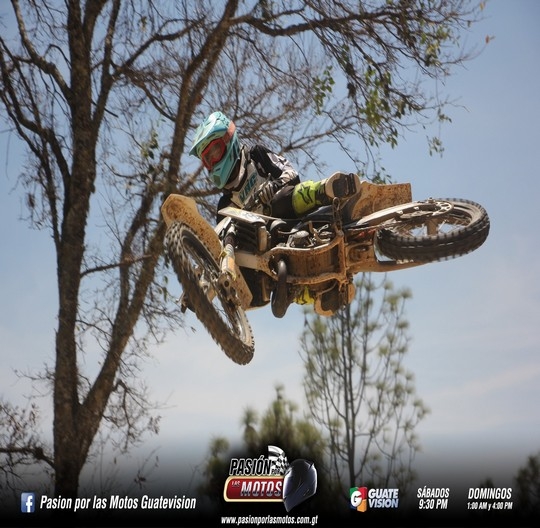 EMOCIÓN Y SUDOR EN LA PISTA  SEGUNDA FECHA CAMPEONATO MOTOCROSS