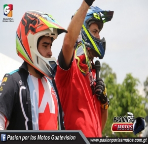 ENDURISTAS PEGARON GRANDES SALTOS.