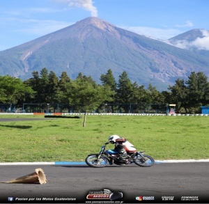 CUARTA FECHA CAMPEONATO NACIONAL DE MOTOVELOCIDAD