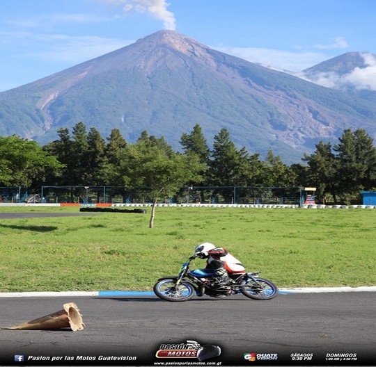 CUARTA FECHA CAMPEONATO NACIONAL DE MOTOVELOCIDAD