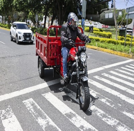 PRUEBA DE MANEJO - SERPENTO CARGO 250cc