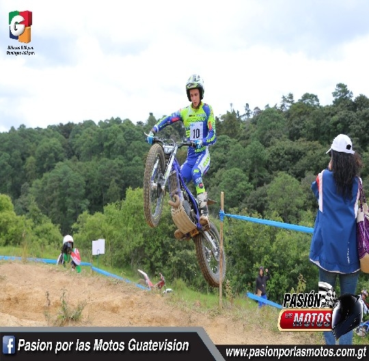 PILOTOS MUNDIALES SE HICIERON PRESENTES EN EL NACIONAL DE TRIAL