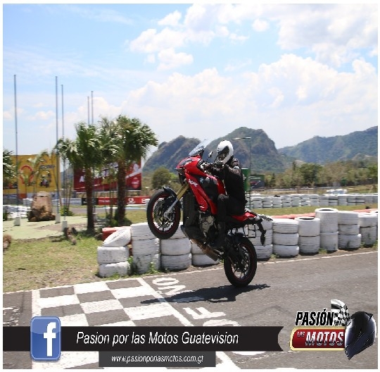 TRACK DAY CON EDUARD ROSSBACH